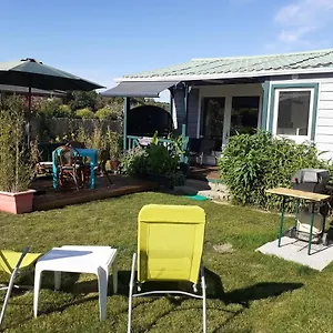petite-maison-chalet-a-100-m-de-la-petite-mer-de-gavres.inbrittany.com/