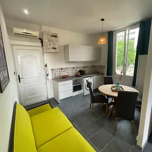  Appartement Charmant Dans Une Maison Nicoise