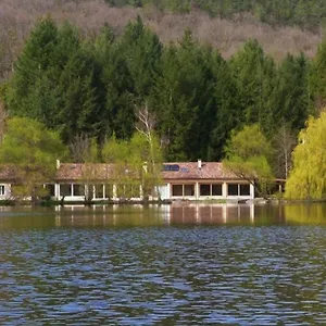 cottage-les-pyrenees-au-bord-de-leau.midi-pyreneeshotels.com/