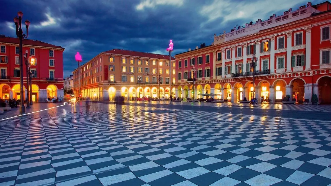 2 Rooms - Hyper Centre - Air-Conditioned - Terrace - Quiet - Tramway - Equipped Kitchen - Wifi Nizza 0*,  Francia